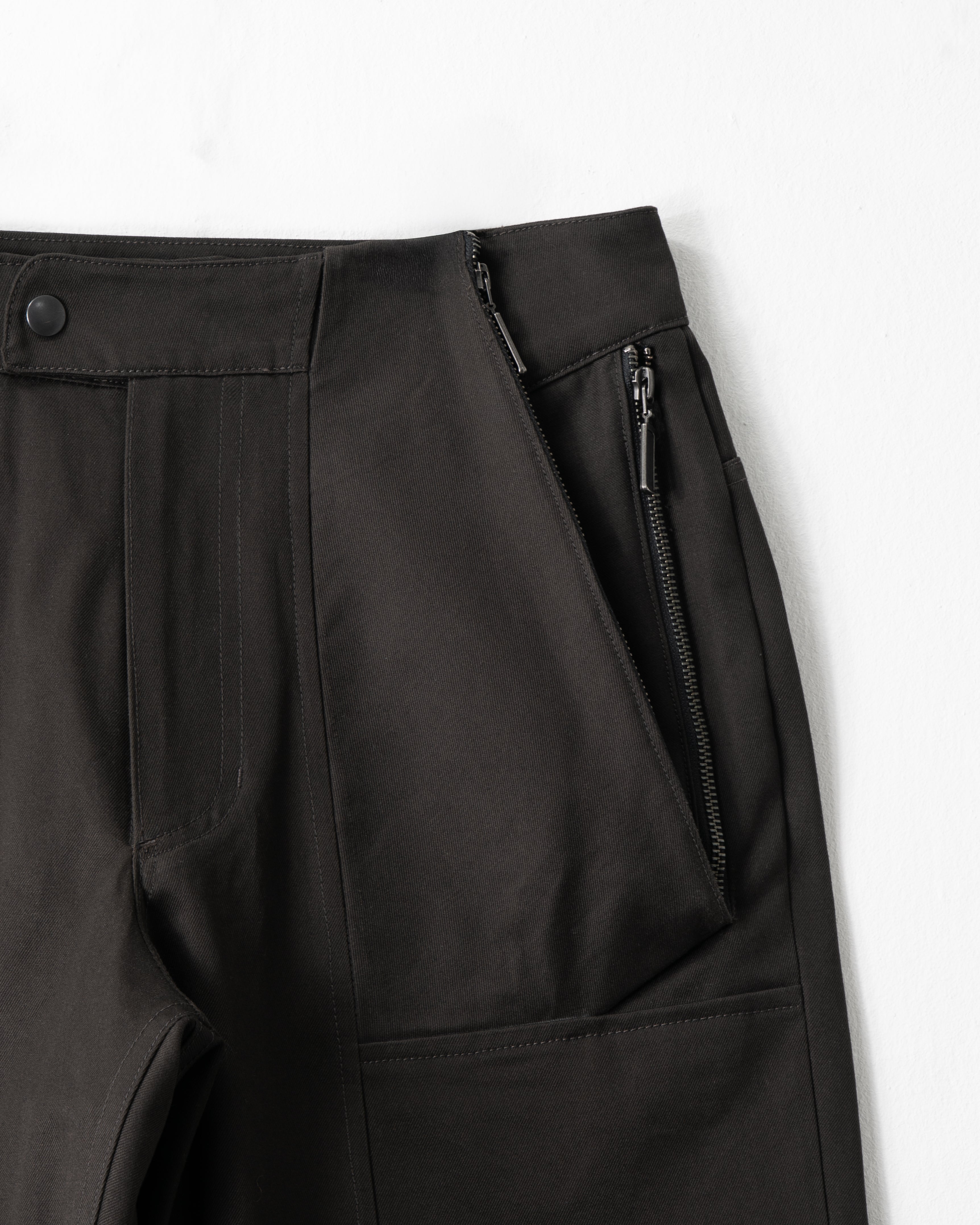 Double-Pocket Trousers