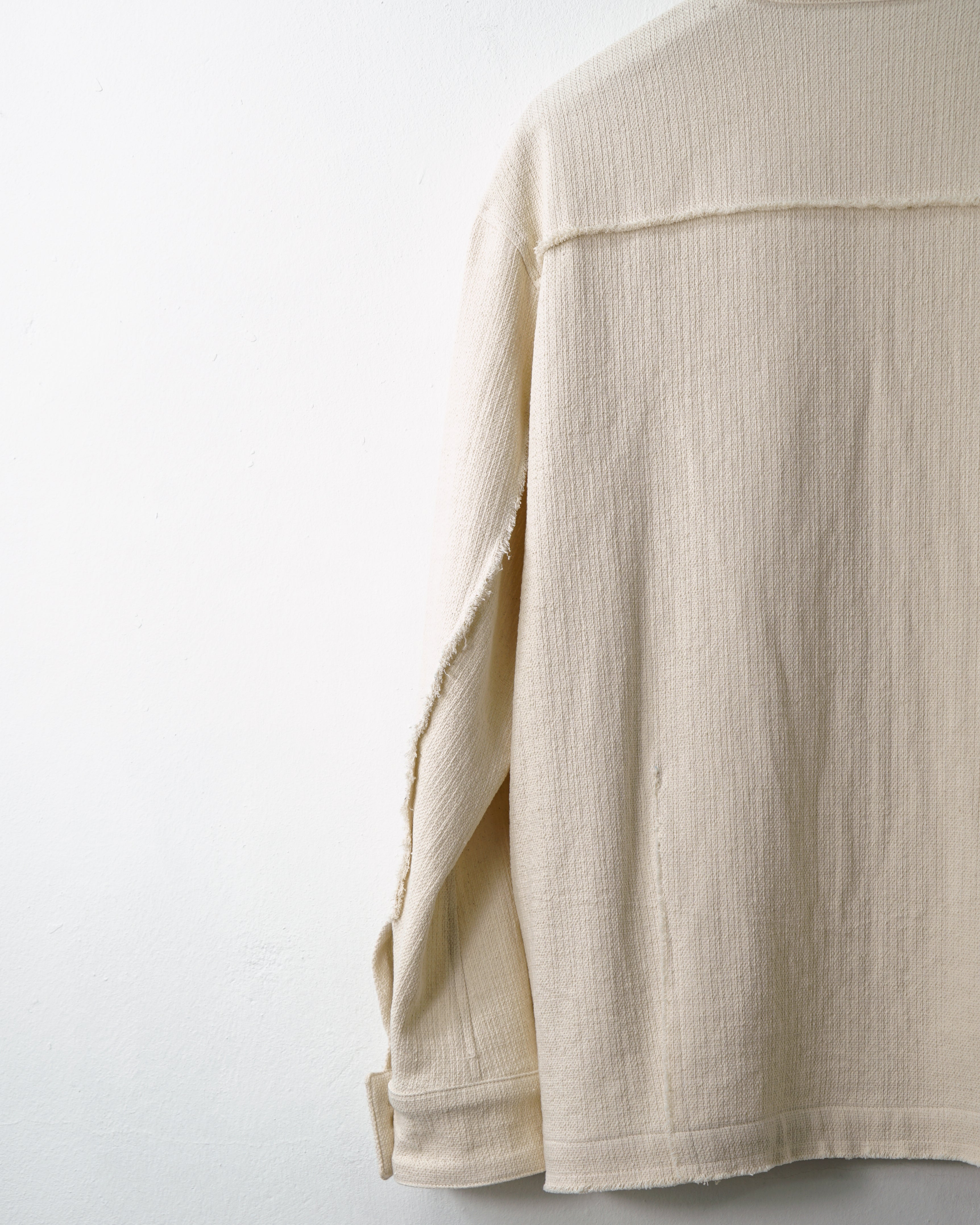 Raw-Edged Collar Shirt